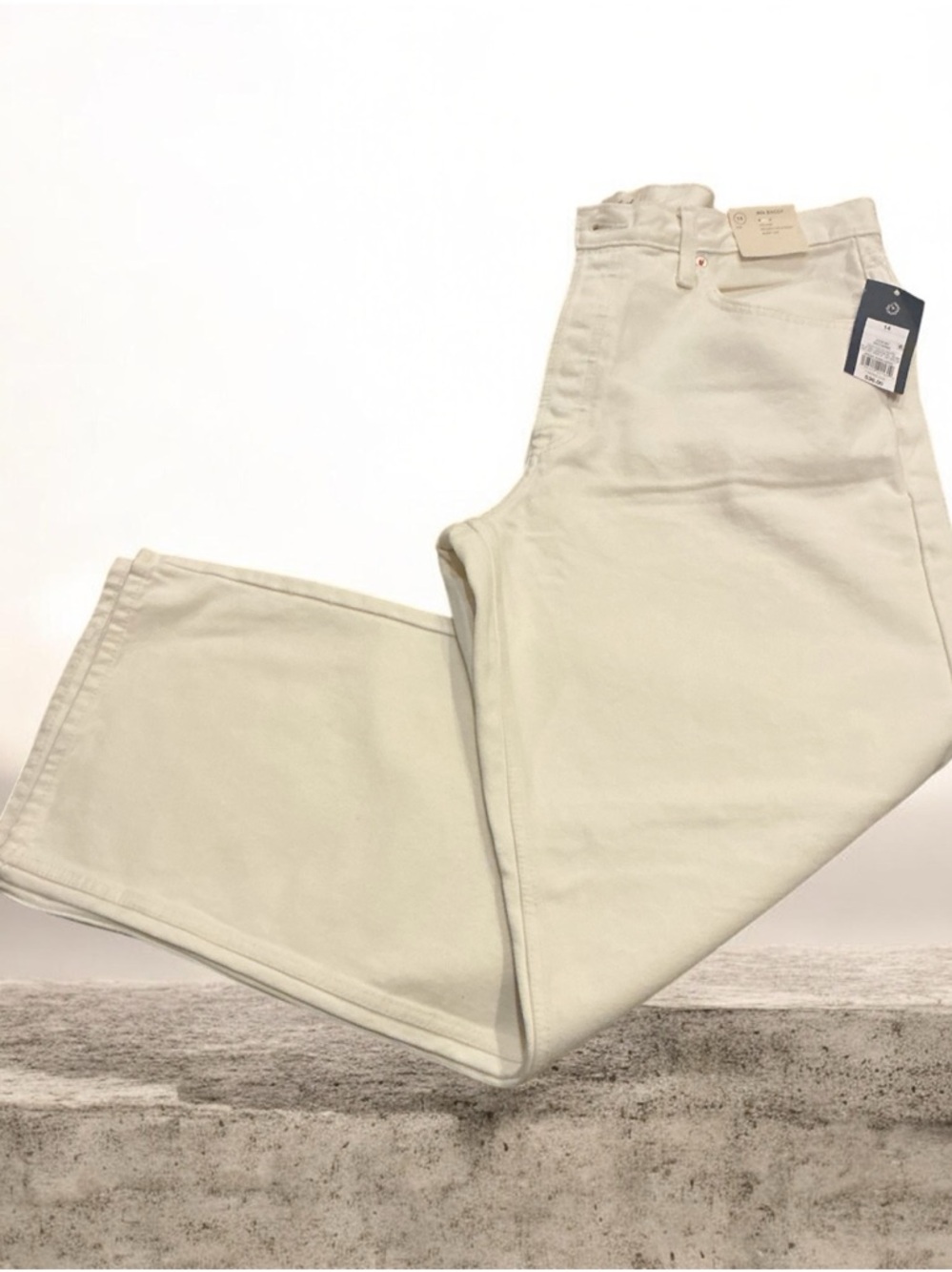 Women's Mid-Rise 90's Baggy Jeans -Universal Thread™ White 14